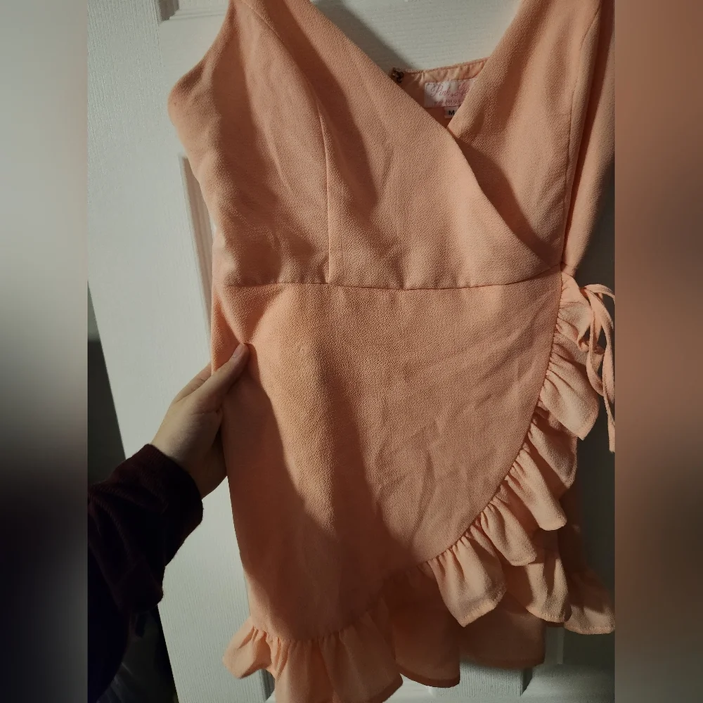 Peach Pink Lily Romper - Picture 5 of 7